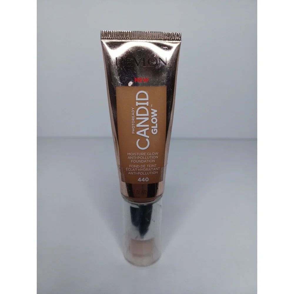 Revlon Photoready Candid Glow Moisture Glow Anti-Pollution Foundation 0.75oz 440